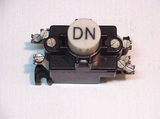 CJ-B04 C.J.ANDERSON BUTTON