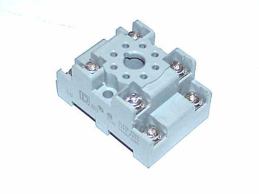 NR-52 SQUARE D